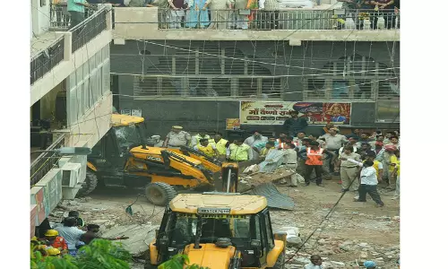 सत्य निकेतन हादसे में जवाबदेही तय होगी CM रेखा गुप्ता ने दिए कार्रवाई के निर्देश
