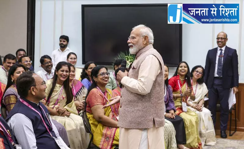 दिल्ली कॉलेज में PM का Gen Z से संवाद दिल्ली कॉलेज में PM का Gen Z से संवाद