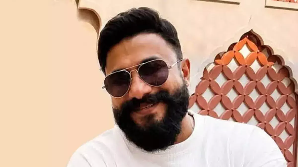 संगीत जगत को झटका: गायक निसार वायनाड का दुबई में देहांत संगीत जगत को झटका: गायक निसार वायनाड का दुबई में देहांत