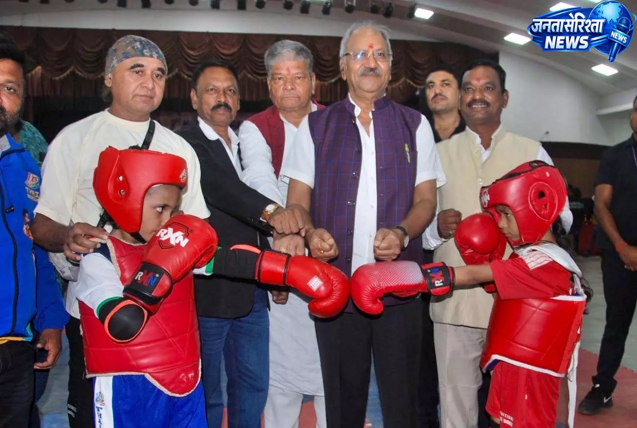 बृजमोहन अग्रवाल ने राष्ट्रीय थाई बॉक्सिंग चैंपियनशिप में खिलाड़ियों का बढ़ाया उत्साह बृजमोहन अग्रवाल ने राष्ट्रीय थाई बॉक्सिंग चैंपियनशिप में खिलाड़ियों का बढ़ाया उत्साह