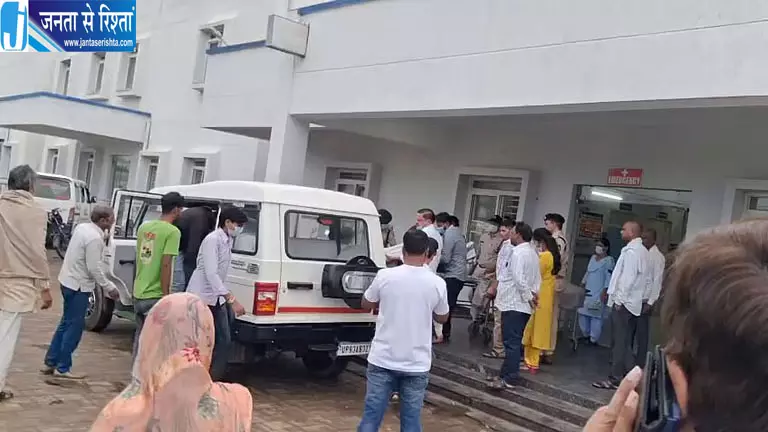 जहरीली शराब से मौतों का आंकड़ा बढ़ा 12 लोगों की मौत कई बीमार अस्पताल में भर्ती जहरीली शराब से मौतों का आंकड़ा बढ़ा 12 लोगों की मौत कई बीमार अस्पताल में भर्ती