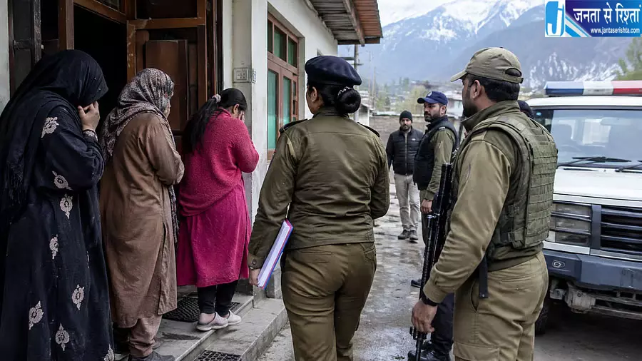 जम्मू-कश्मीर सेक्स रैकेट मामले में बढ़ी चुनौती जम्मू-कश्मीर सेक्स रैकेट मामले में बढ़ी चुनौती