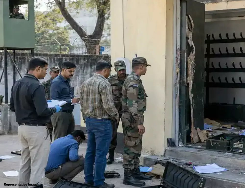 हथियार-डेटोनेटर गायब मामला: बोलारम पहुंची NIA टीम हथियार-डेटोनेटर गायब मामला: बोलारम पहुंची NIA टीम