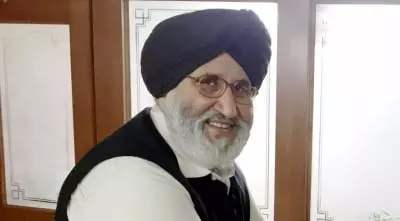 पंजाब-हरियाणा हाईकोर्ट के नए मुख्य न्यायाधीश की नियुक्ति पर विवाद, दलजीत चीमा ने भगवंत मान पर साधा निशाना पंजाब-हरियाणा हाईकोर्ट के नए मुख्य न्यायाधीश की नियुक्ति पर विवाद, दलजीत चीमा ने भगवंत मान पर साधा निशाना