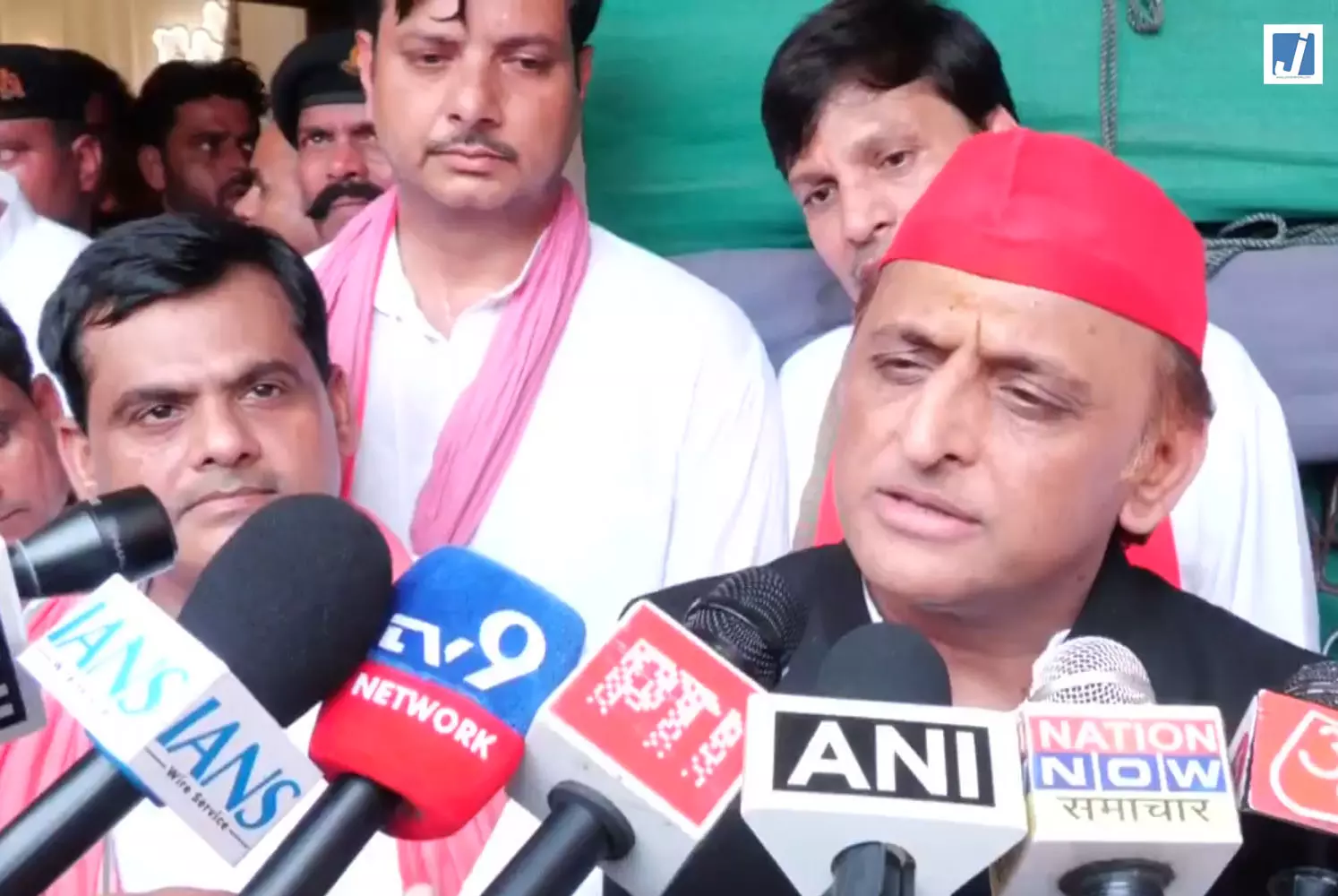 मस्जिद मामले पर अखिलेश यादव का भाजपा पर हमला बोले कानून की अनदेखी हो रही मस्जिद मामले पर अखिलेश यादव का भाजपा पर हमला बोले कानून की अनदेखी हो रही