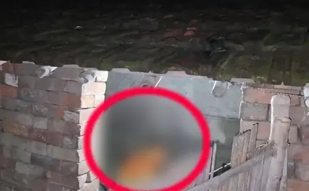 खौफनाक वारदात, भाभी को कुल्हाड़ी से काटा देवर गिरफ्तार खौफनाक वारदात, भाभी को कुल्हाड़ी से काटा देवर गिरफ्तार