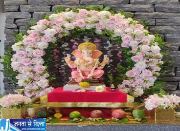 गणेश उत्सव में घर को दें शानदार लुक बप्पा के पीछे ऐसे करें डेकोरेशन गणेश उत्सव में घर को दें शानदार लुक बप्पा के पीछे ऐसे करें डेकोरेशन