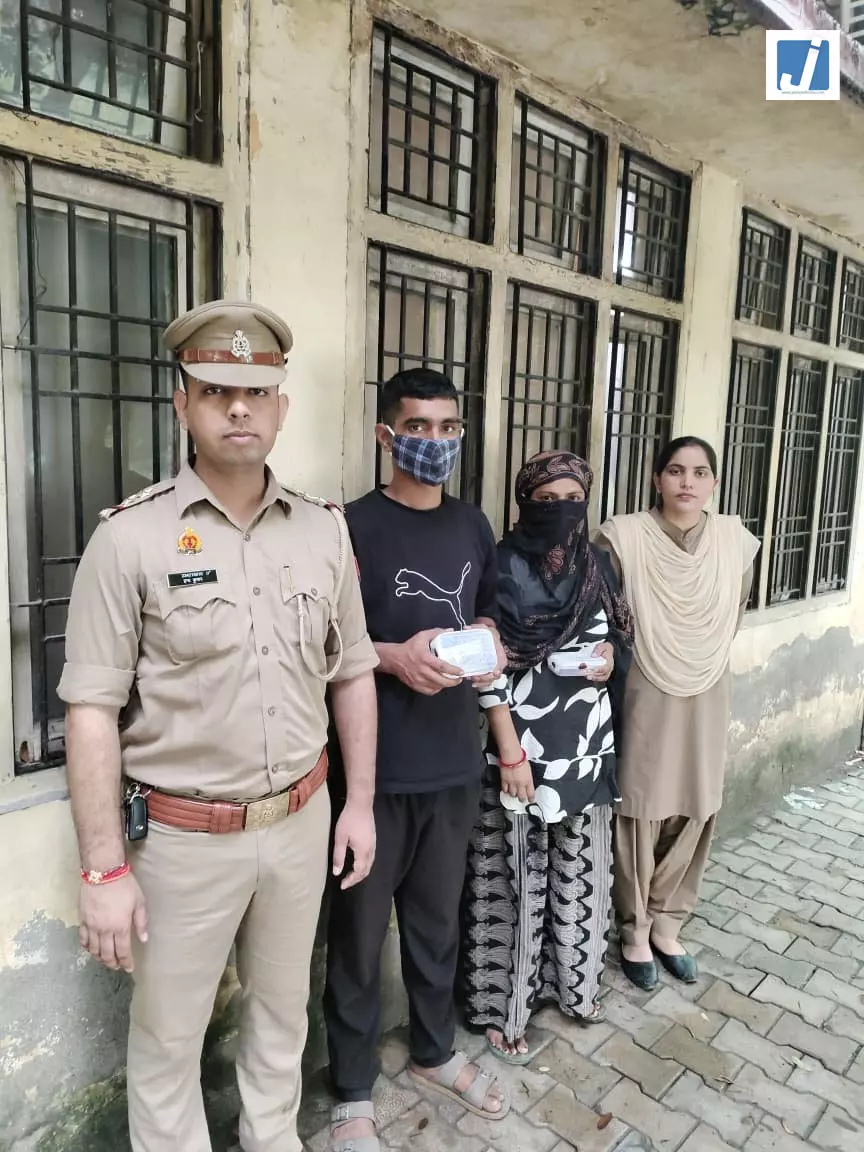 जिस घर में करती थी मेड का काम वहीं से उड़ाए 10 लाख के गहने, दो आरोपी गिरफ्तार जिस घर में करती थी मेड का काम वहीं से उड़ाए 10 लाख के गहने, दो आरोपी गिरफ्तार