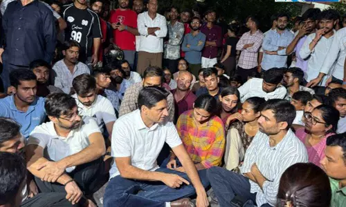 सत्य निकेतन हादसे पर दीपेंद्र हुड्डा का सवाल अवैध PG के नक्शे कौन कर रहा पास