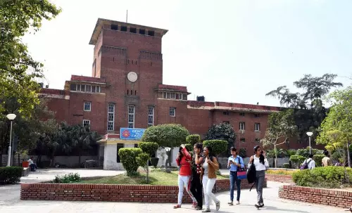 फंसे छात्रों की संख्या स्पष्ट नहीं, दिल्ली यूनिवर्सिटी की चिंता बढ़ी