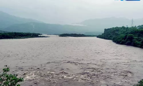 तालाब में नहाने उतरे 10वीं के छात्र की डूबने से मौत