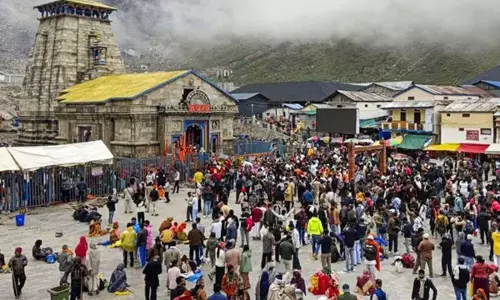 केदारनाथ मार्ग पर गिरे पत्थर महिला यात्री की मौत