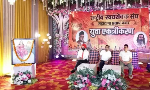 Dehradun: समाज और राष्ट्र के प्रति युवाओं को सजग रहने की अपील : धनंजय Dehradun: समाज और राष्ट्र के प्रति युवाओं को सजग रहने की अपील : धनंजय