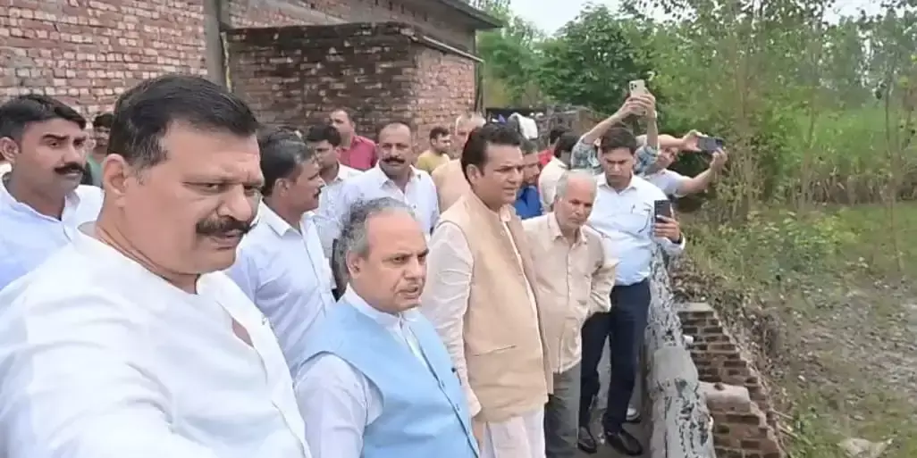 Haridwar: लक्सर में आपदा प्रबंधन की समीक्षा, क्षतिग्रस्त सड़कों की रिपोर्ट दो दिन में तलब