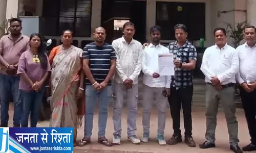 PM मोदी की AI तस्वीर पर विवाद भाजपा कार्यकर्ता पहुंचे थाने PM मोदी की AI तस्वीर पर विवाद भाजपा कार्यकर्ता पहुंचे थाने