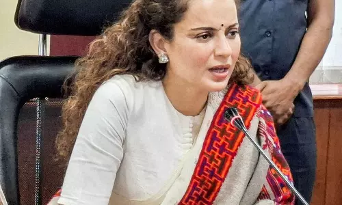 दिशा बैठक में कंगना के व्यवहार पर कांग्रेस ने उठाए सवाल दिशा बैठक में कंगना के व्यवहार पर कांग्रेस ने उठाए सवाल
