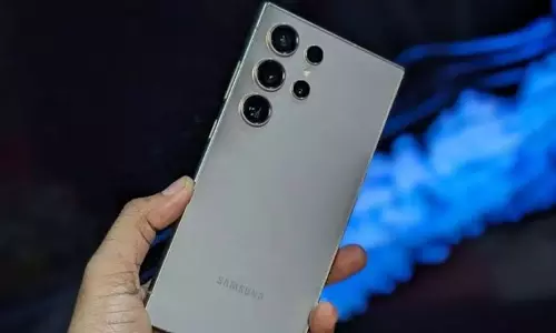 Samsung का 200MP कैमरा वाला फोल्डेबल फोन मिल रहा ₹23000 सस्ता Samsung का 200MP कैमरा वाला फोल्डेबल फोन मिल रहा ₹23000 सस्ता