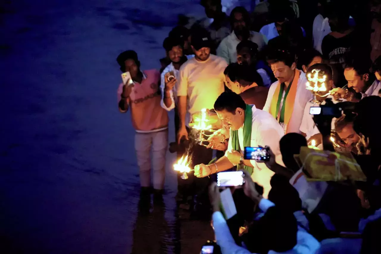 Karnataka: विजयेंद्र के नेतृत्व वाली बल्लारी चलो पदयात्रा बल्लारी जिले में प्रवेश करती है