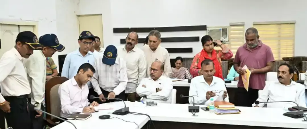 Haridwar: जनसुनवाई में 26 शिकायतों का मौके पर समाधान, 51 पहुंचे फरियादी