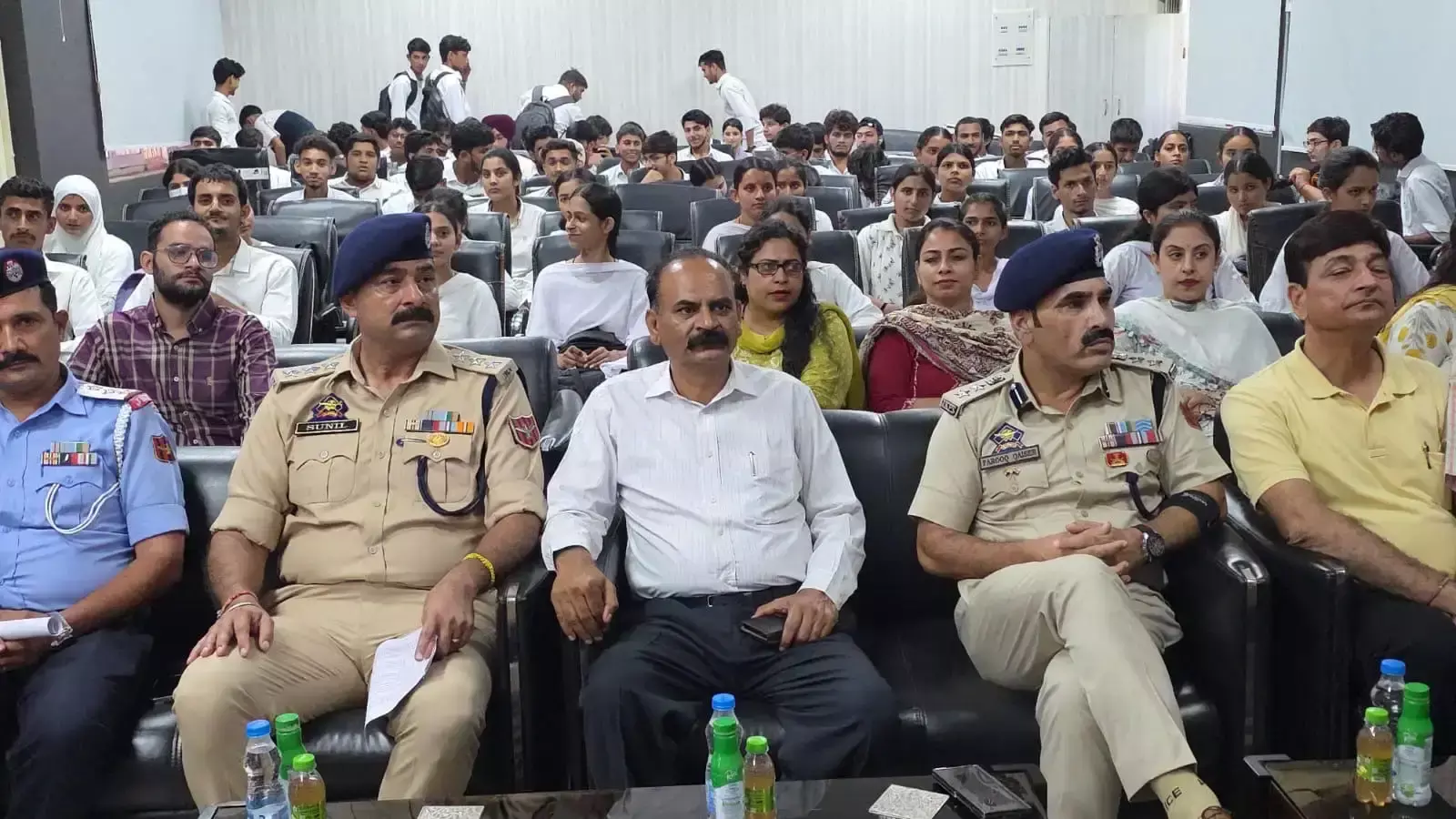 Kathua: सड़क सुरक्षा में जिम्मेदारी अहम, कार्रवाई अंतिम कदम : ट्रैफिक पुलिस