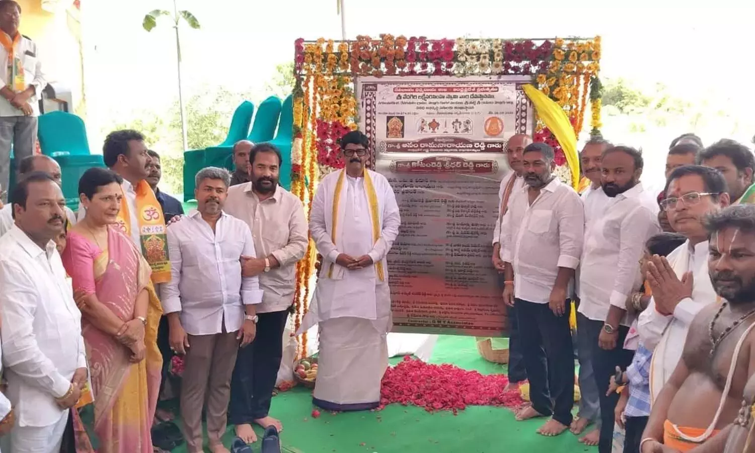 आर्थिक तंगी के बावजूद सरकार प्राचीन मंदिरों के जीर्णोद्धार के लिए प्रतिबद्ध: अनाम