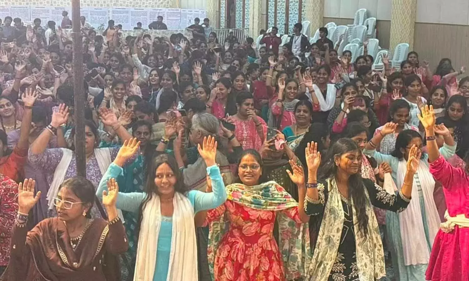 Andhra: ‘कृष्ण पल्स यूथ फेस्ट’ ने कई छात्रों को आकर्षित किया Andhra: ‘कृष्ण पल्स यूथ फेस्ट’ ने कई छात्रों को आकर्षित किया