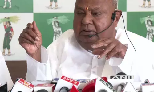 देवेगौड़ा का कांग्रेस पर बड़ा हमला साइट आवंटन को बताया सबसे बड़ा फ्रॉड