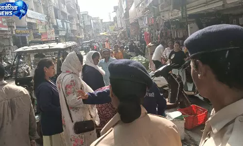 टीम प्रहरी की कार्रवाई, मालवीय रोड-शास्त्री बाजार से हटाए अतिक्रमण टीम प्रहरी की कार्रवाई, मालवीय रोड-शास्त्री बाजार से हटाए अतिक्रमण