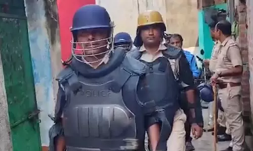 आसनसोल में साइबर ठगी के खिलाफ बड़ा ऑपरेशन, 8 लोग हिरासत में, डिजिटल उपकरण जब्त