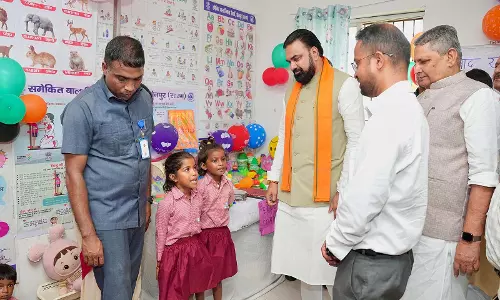 बिहार में बाढ़ हालात का जायजा लेने पहुंचे CM सम्राट चौधरी राहत कैंपों का किया निरीक्षण