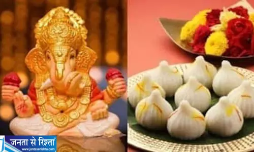 गणपति उत्सव में बनाएं घर के बने मोदक ये रेसिपी है बेहद आसान गणपति उत्सव में बनाएं घर के बने मोदक ये रेसिपी है बेहद आसान