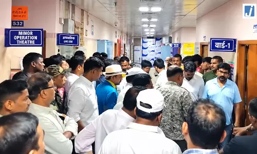 हमले में घायल विधायक पुत्र अस्पताल में भर्ती, मेडिकल जांच शुरू हमले में घायल विधायक पुत्र अस्पताल में भर्ती, मेडिकल जांच शुरू