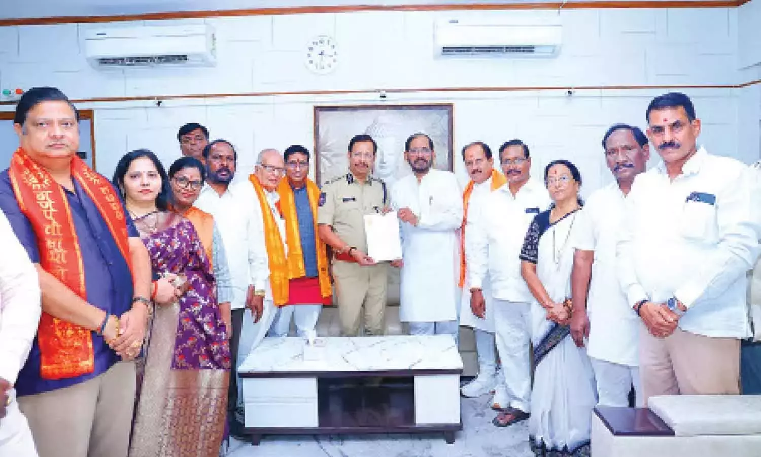 बीजीआईएस नेताओं ने सुल्तान बाजार घटना पर पुलिस के खिलाफ कार्रवाई की मांग की बीजीआईएस नेताओं ने सुल्तान बाजार घटना पर पुलिस के खिलाफ कार्रवाई की मांग की