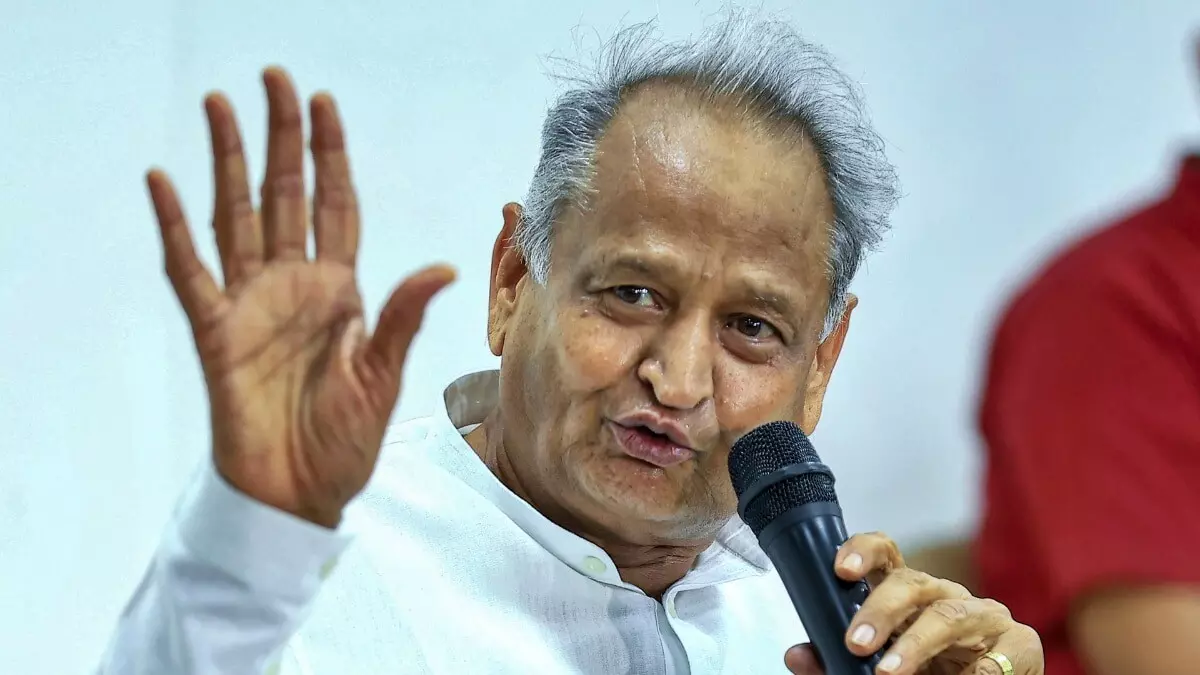 Jaipur: ‘मोदी सरकार इसरो की विरासत को निजी हाथों में देने पर तुली’: गहलोत Jaipur: ‘मोदी सरकार इसरो की विरासत को निजी हाथों में देने पर तुली’: गहलोत