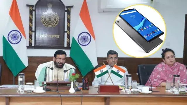 5 लाख छात्रों को मिलेंगे टैबलेट, सरकार ने डाटा सिम को भी दी मंजूरी 5 लाख छात्रों को मिलेंगे टैबलेट, सरकार ने डाटा सिम को भी दी मंजूरी