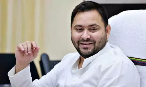तेजस्वी ने बिहार बाढ़ को राष्ट्रीय आपदा घोषित करने की मांग