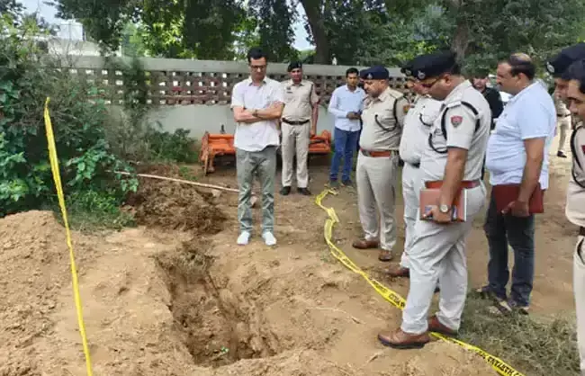 Rewari: डेयरी की जमीन में दफन युवक का शव बरामद, हत्या की आशंका