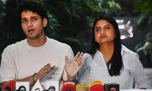 इमारत हादसे में 1 करोड़ मुआवजे की मांग