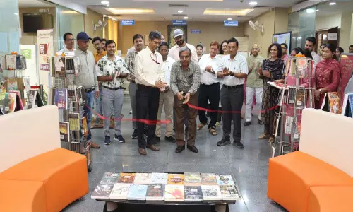 तकनीकी छात्रों के बीच हिंदी साहित्य की नई पहल IIT-BHU में पुस्तक प्रदर्शनी शुरू तकनीकी छात्रों के बीच हिंदी साहित्य की नई पहल IIT-BHU में पुस्तक प्रदर्शनी शुरू