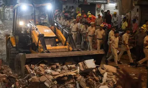 Delhi चार मंजिला इमारतें सील, छात्रों की बढ़ी चिंता