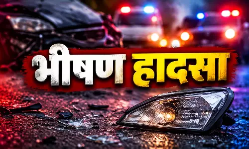 भीषण हादसा: ट्रक-पिकअप की टक्कर में 3 की मौत, 11 गंभीर घायल