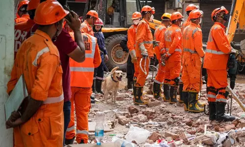 Delhi में 27 घंटे चला छात्रों को बचाने का ऑपरेशन