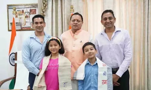 माउंट किलिमंजारो फतह करने वाले नन्हे पर्वतारोहियों से मिले CM धामी, दी बधाई