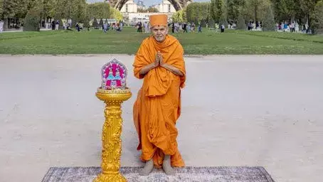 BAPS की सफाई: एफिल टॉवर पर हिंदू प्रतिनिधिमंडल को नहीं रोका गया