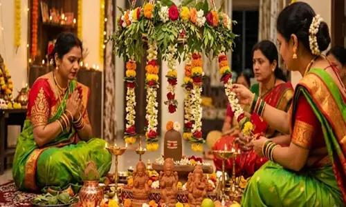 तीज पूजा में फुलेरा का महत्व दर्शन मात्र से पूरी होती हैं भक्तों की मनोकामनाएं तीज पूजा में फुलेरा का महत्व दर्शन मात्र से पूरी होती हैं भक्तों की मनोकामनाएं