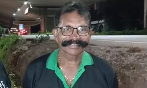गोवा के स्टारमैन: एंथनी रोड्रिग्स ने शुरू की क्रिसमस की तैयारियां गोवा के स्टारमैन: एंथनी रोड्रिग्स ने शुरू की क्रिसमस की तैयारियां