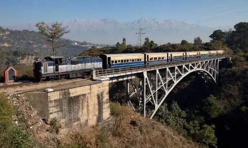 कांगड़ा में रेल सेवा के लिए करना होगा इंतजार