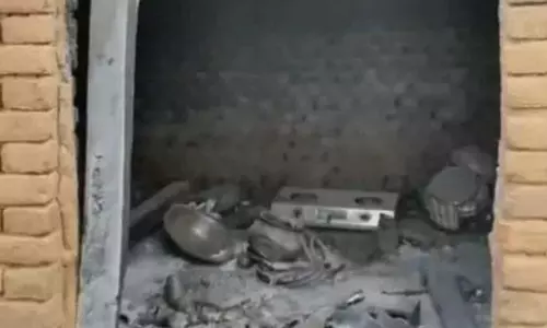 बलरामपुर में घर में आगजनी से हड़कंप, दंपती पर FIR दर्ज