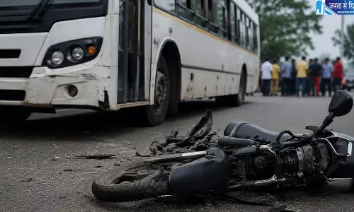 पुणे में दर्दनाक हादसा, कंटेनर की टक्कर से 16 वर्षीय छात्रा की मौत; पिता और बहन घायल