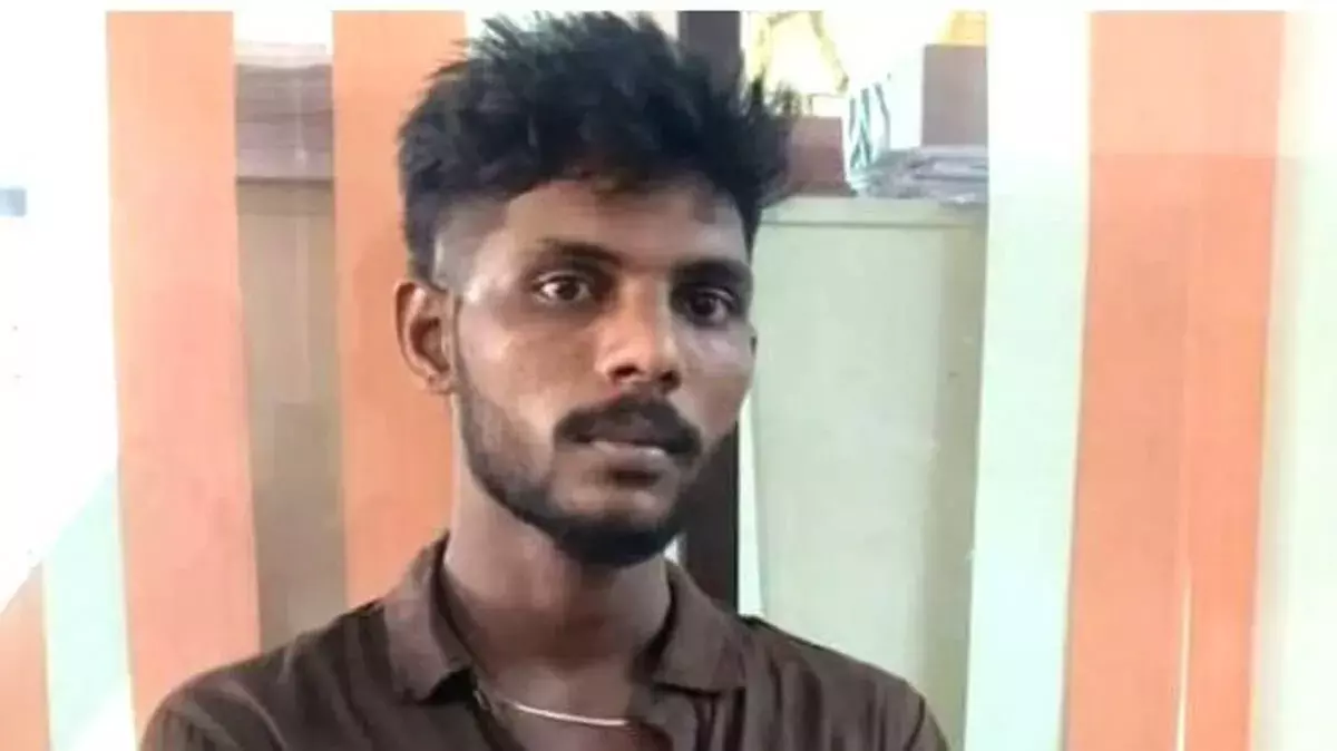 ASI पर हमला और जमानत का विवाद; बस कंडक्टर अंसार फिर गिरफ़्तार ASI पर हमला और जमानत का विवाद; बस कंडक्टर अंसार फिर गिरफ़्तार